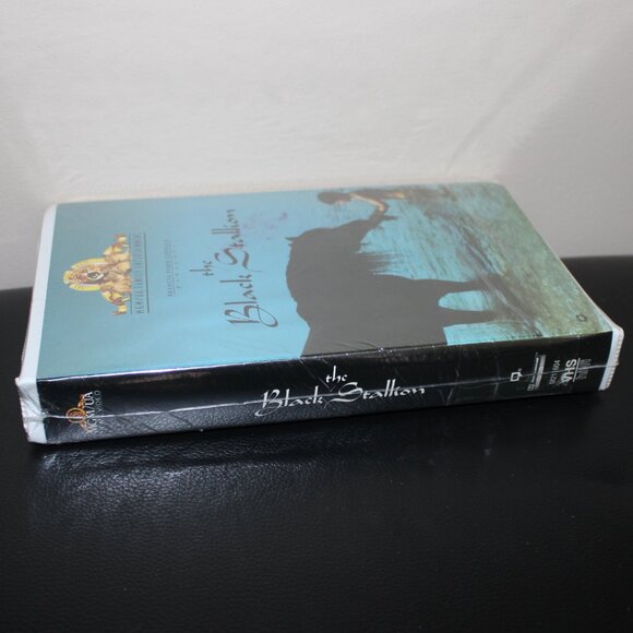3/$55❤️sealed The Black Stallion (1979) Clamshell VHS 1994 MGM UA - Picture 3 of 7